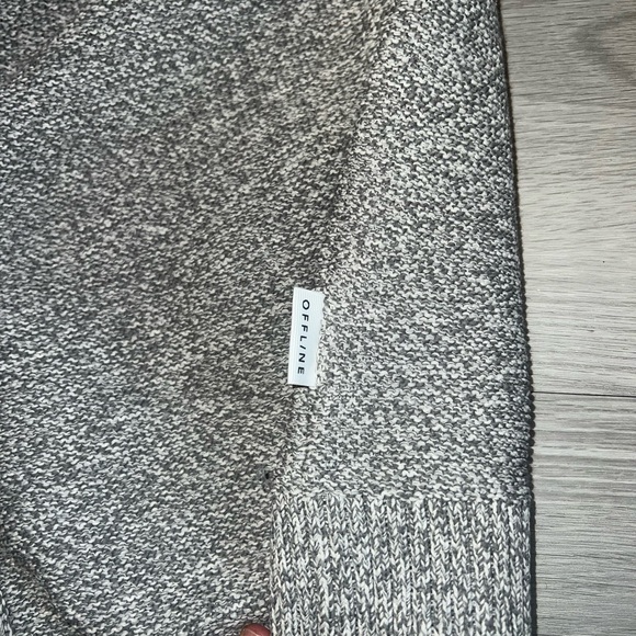 Offline by Aerie Cardigan Sweater Cardigan Oversized Medium - Picture 5 of 7